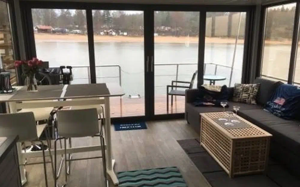 slider 5 La Mare Apartboat XL