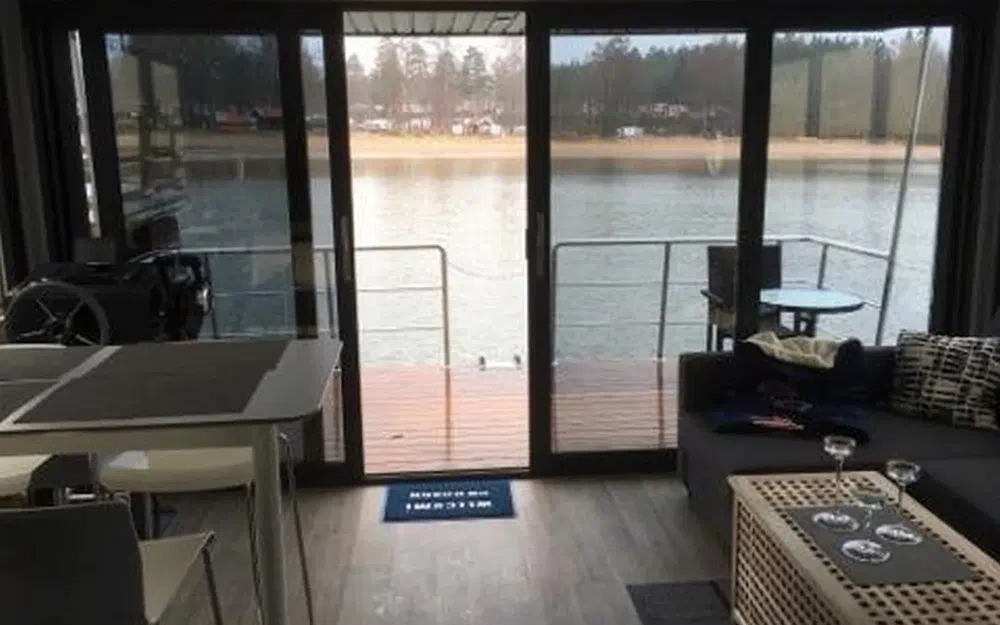 slider 6 La Mare Apartboat XL