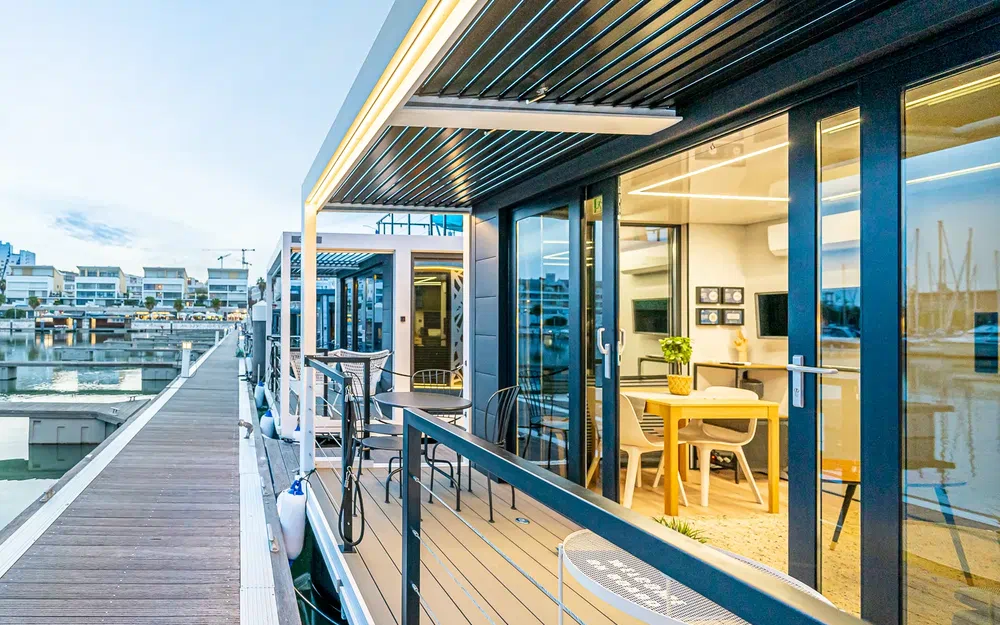 slider 4 La Mare Modern 10