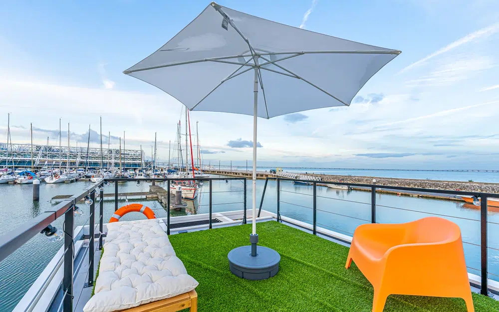 slider 19 La Mare Modern 10