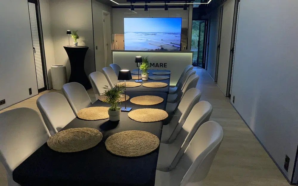 slider 17 La Mare Modern 15