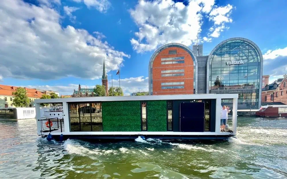 slider 4 La Mare Modern 15