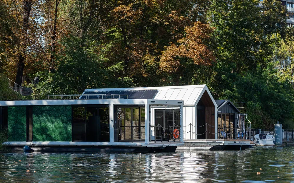 slider 3 La Mare Modern 15