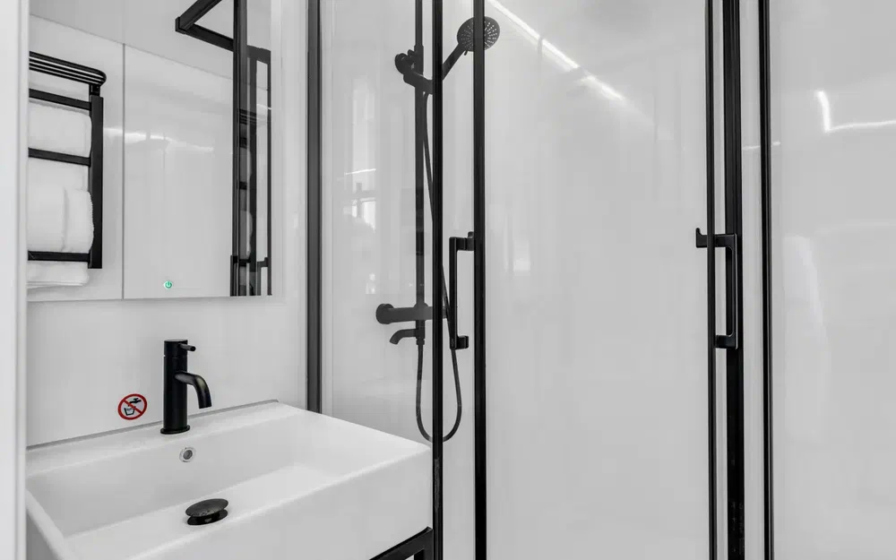 slider 14 La Mare Modern 14