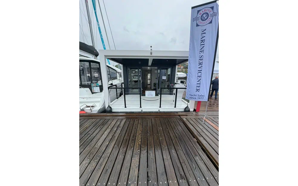 slider 23 La Mare Modern 14