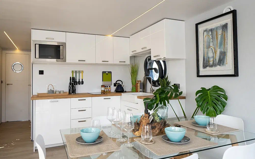 slider 15 La Mare Apartboat XXL