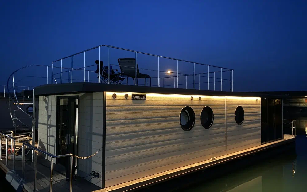 slider 27 La Mare Apartboat XXL