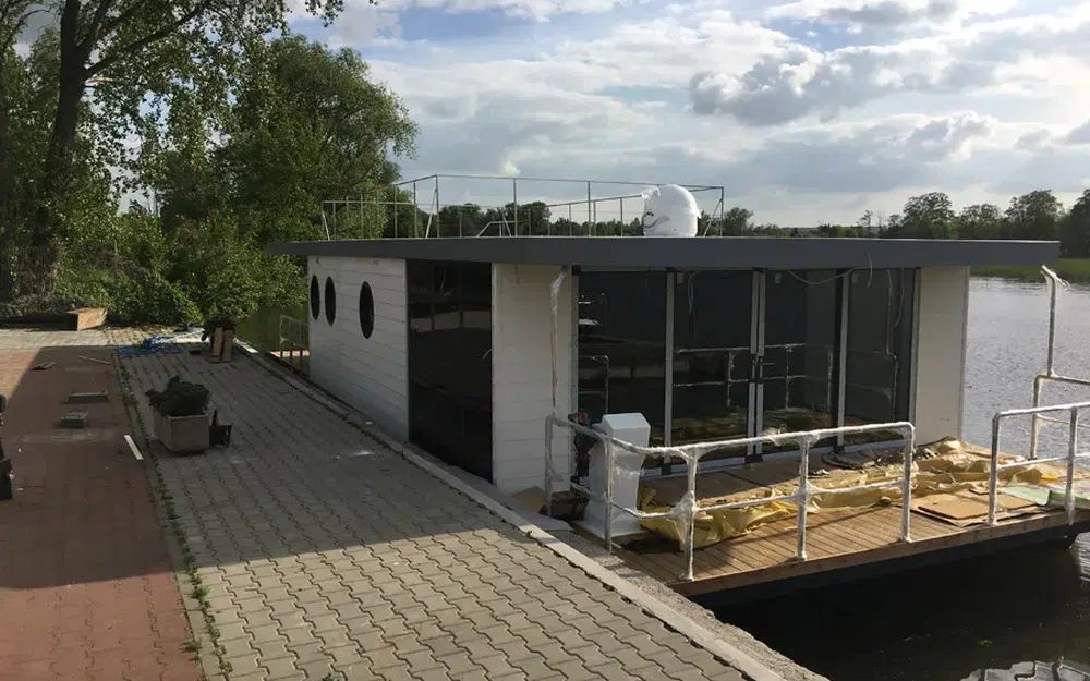 slider 10 La Mare Apartboat XXL