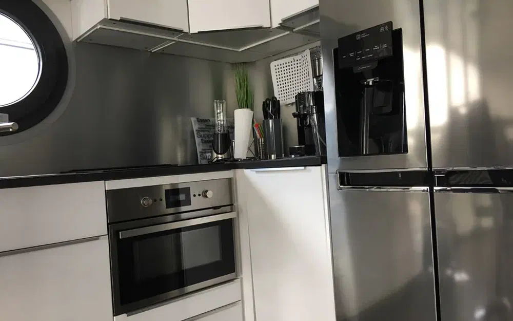 slider 11 La Mare Apartboat XXL