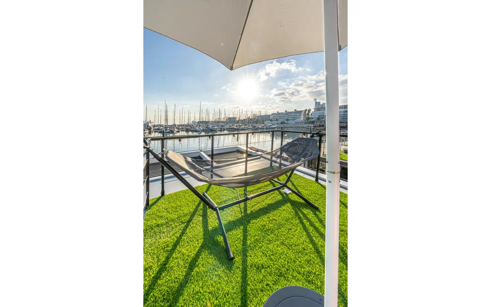 slider 13 La Mare Modern 9