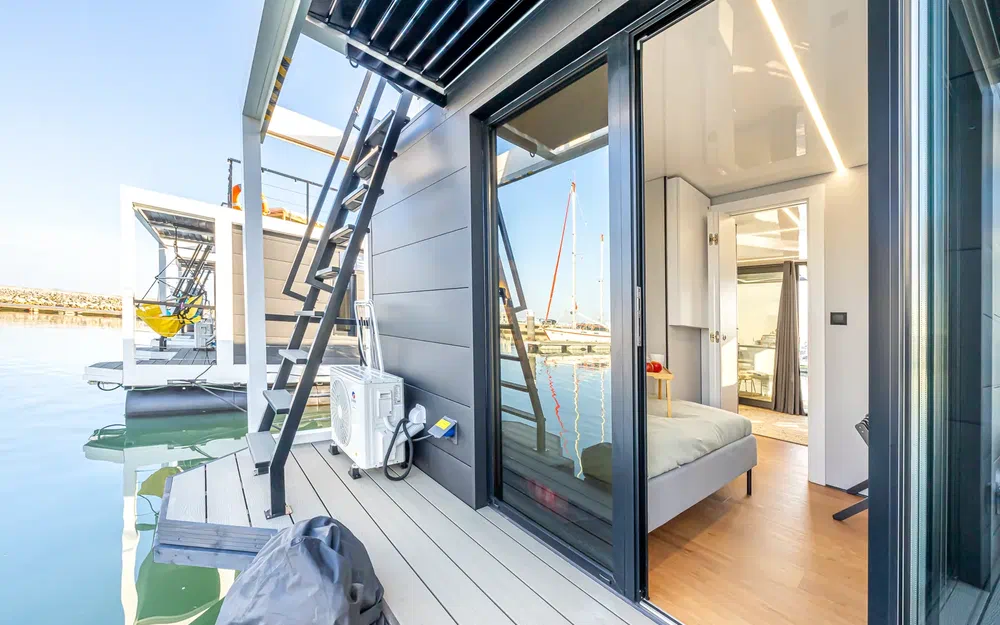 slider 4 La Mare Modern 9