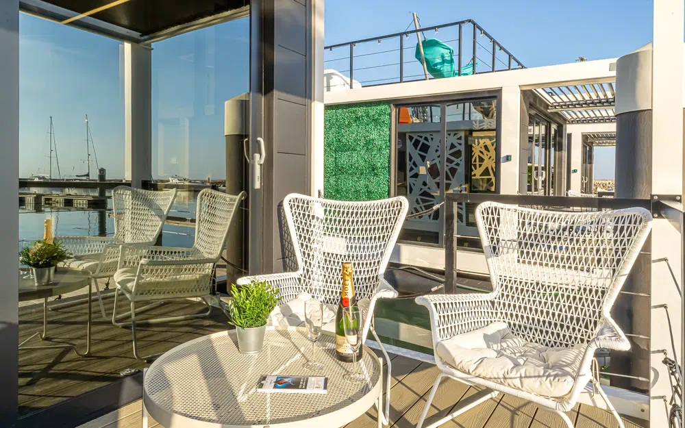 slider 11 La Mare Modern 9