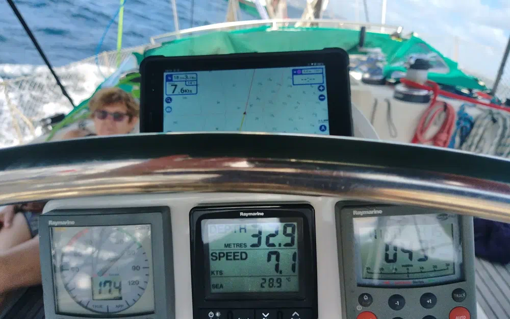 slider 15 Jeanneau Sun Odyssey 42.2