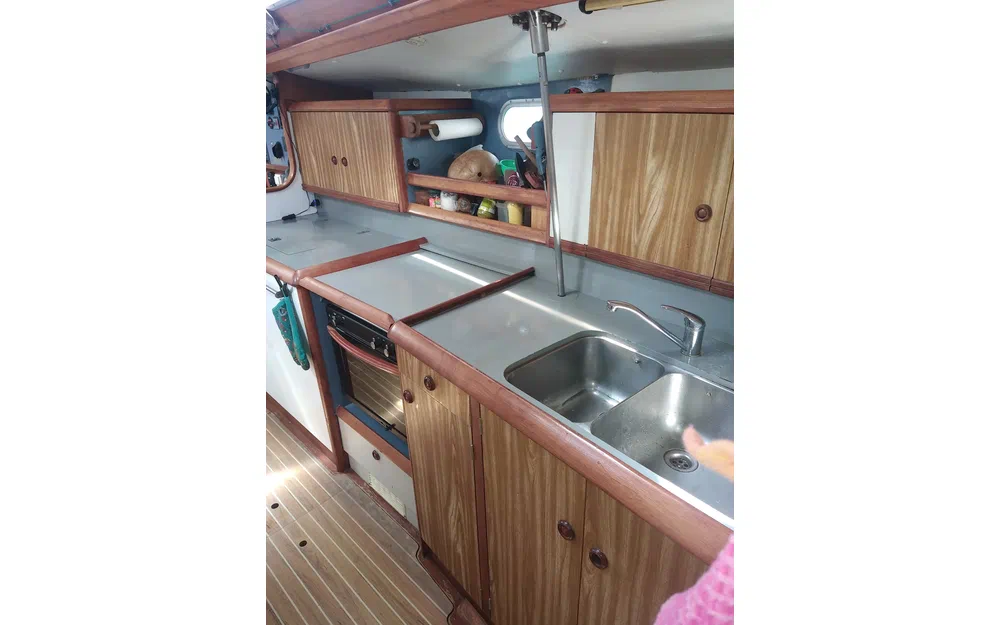 slider 1 Jeanneau Sun Odyssey 42.2