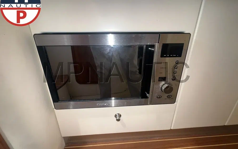 slider 11 Sessa Marine Oyster 30