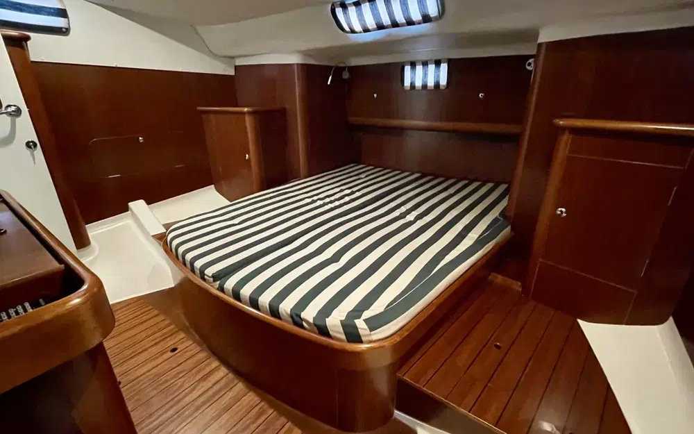 slider 12 Beneteau Oceanis 40 CC