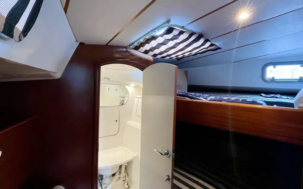 slider 18 Beneteau Oceanis 40 CC