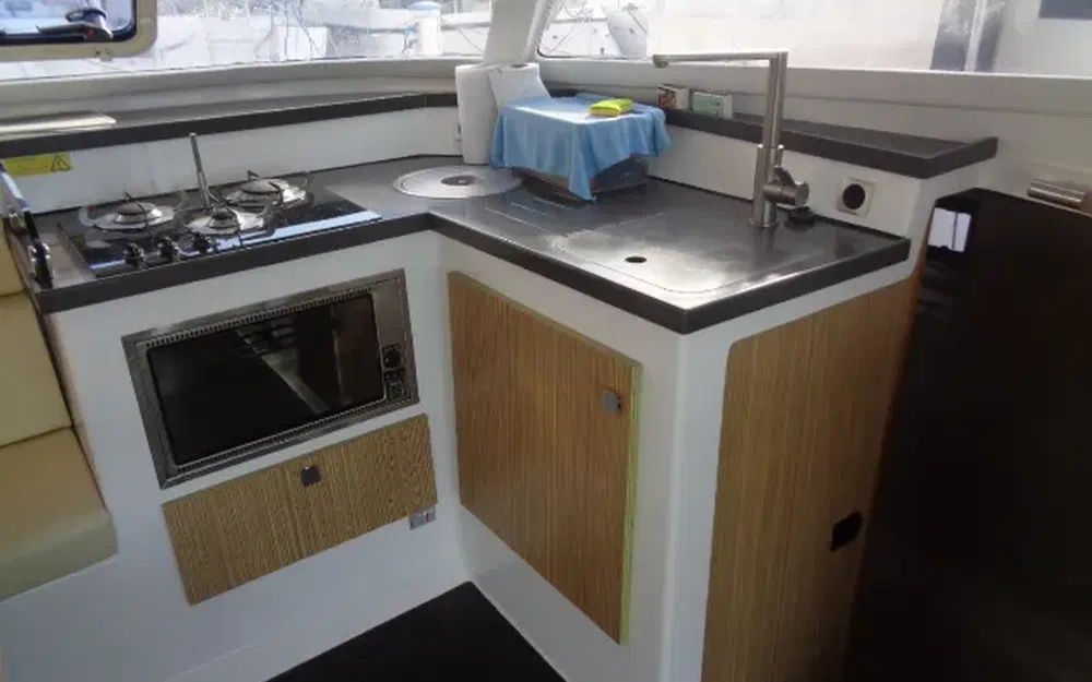 slider 4 STGI Aventura 33