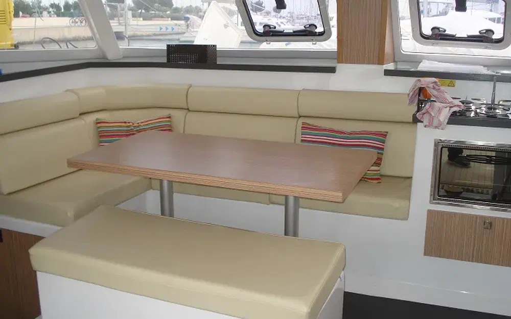 slider 8 STGI Aventura 33