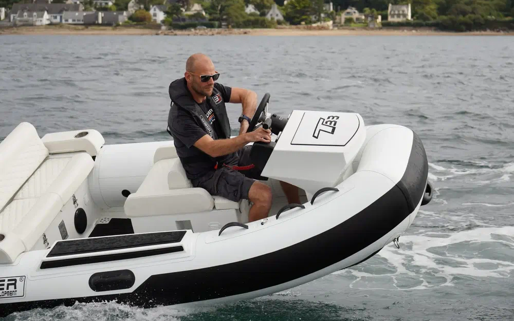 slider 9 3D Tender T33