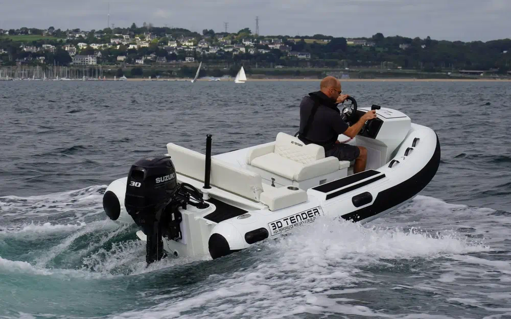 slider 6 3D Tender T33