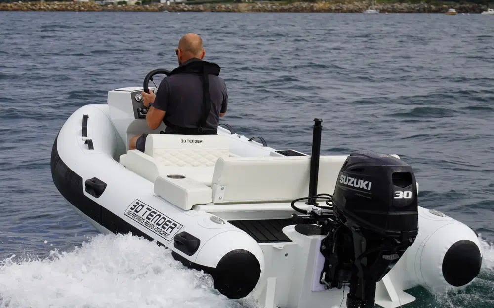 slider 8 3D Tender T33