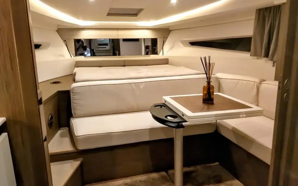 slider 18 Jeanneau Leader 36