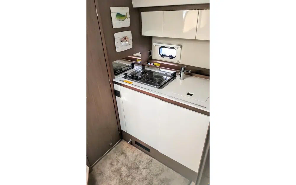 slider 28 Jeanneau Leader 36