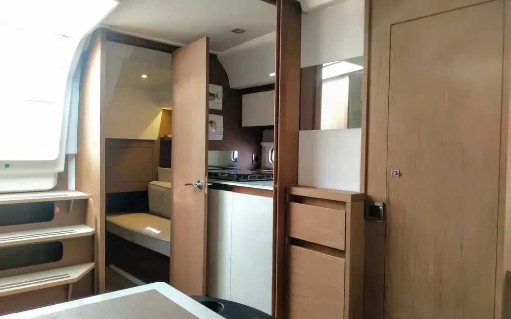 slider 32 Jeanneau Leader 36