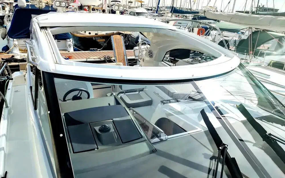 slider 11 Jeanneau Leader 36