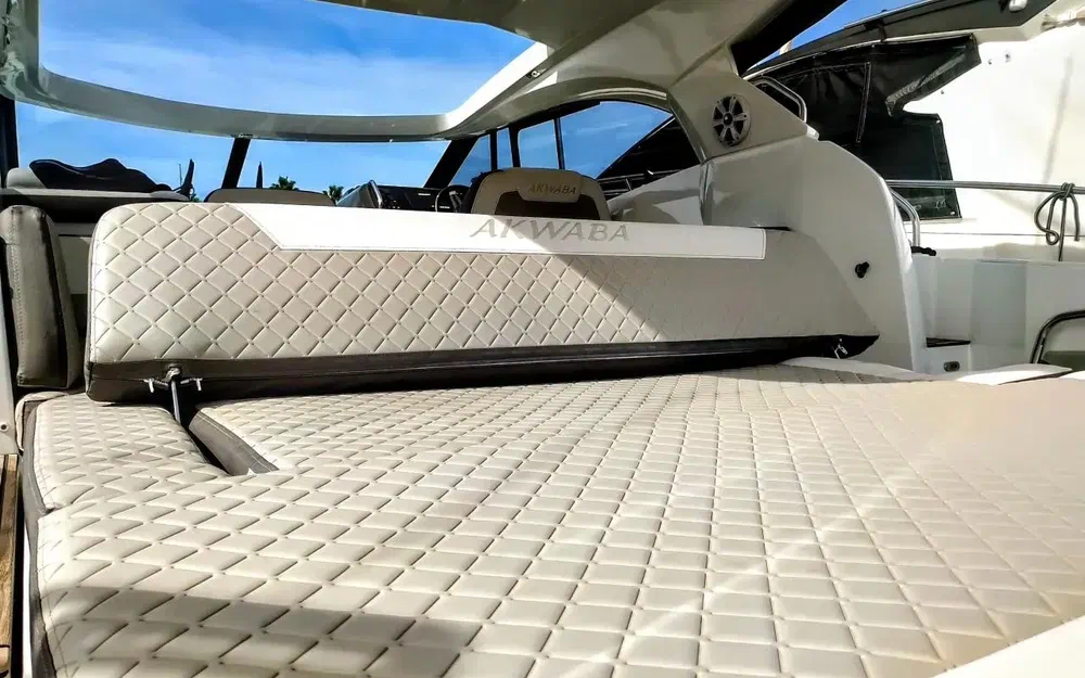 slider 2 Jeanneau Leader 36