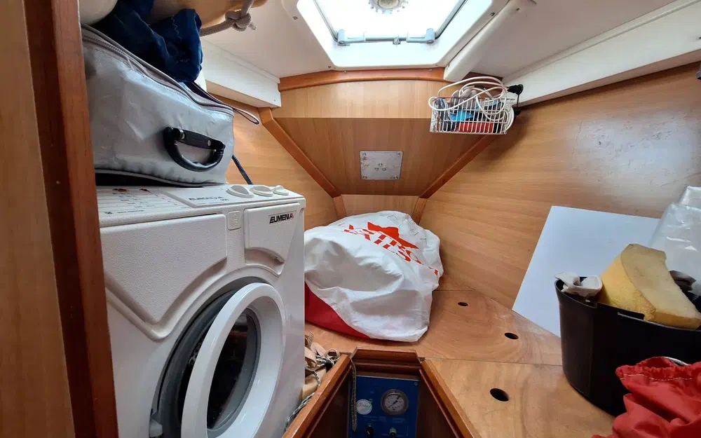 slider 11 Dufour  48