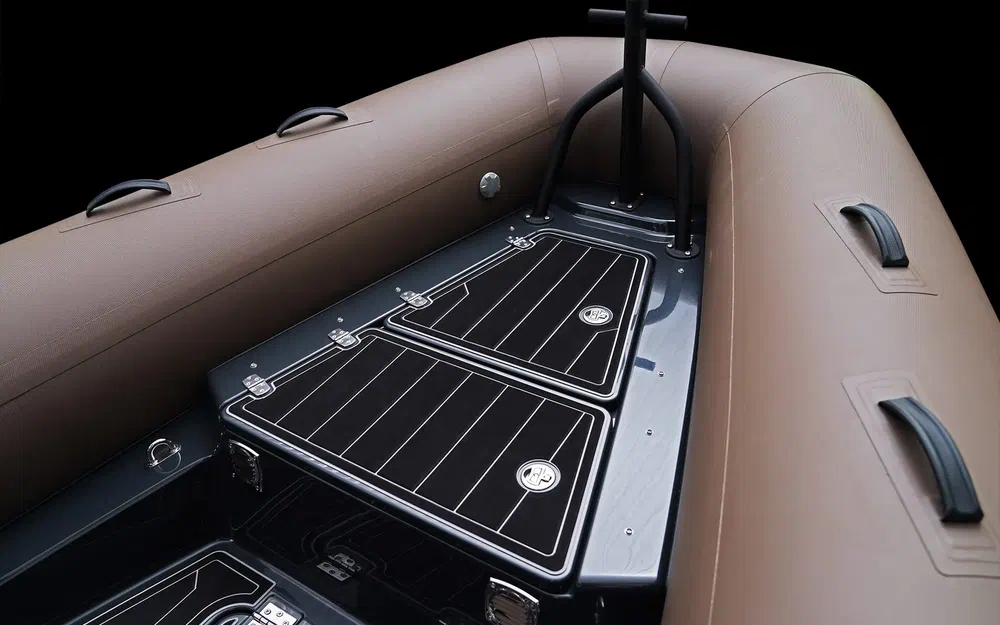 slider 14 Brig Navigator 26