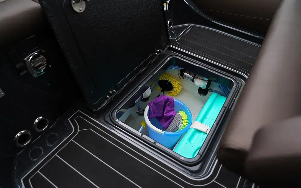 slider 7 Brig Navigator 26