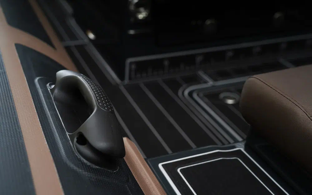 slider 10 Brig Navigator 24