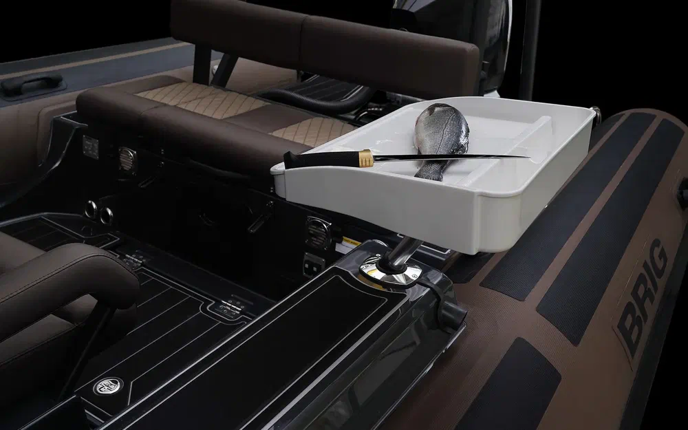 slider 17 Brig Navigator 24