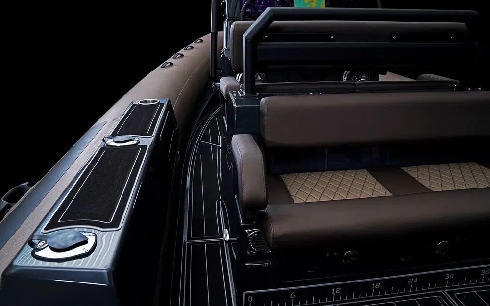 slider 18 Brig Navigator 24