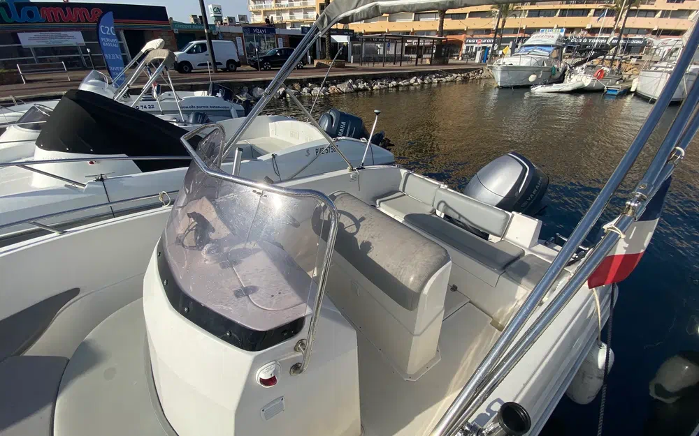 slider 3 Pacific Craft  545 Open