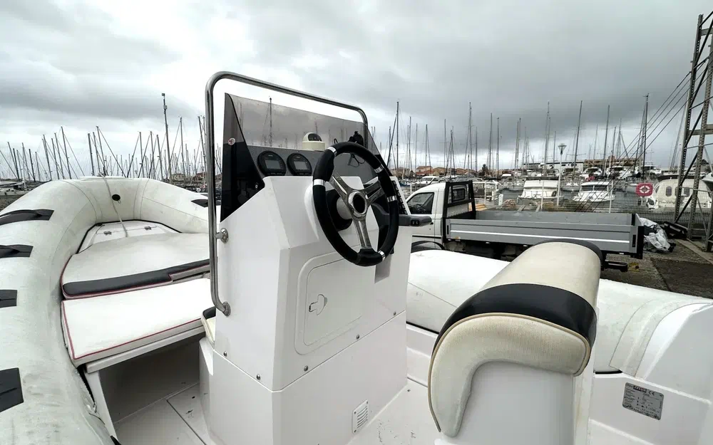 slider 8 Selva  D600