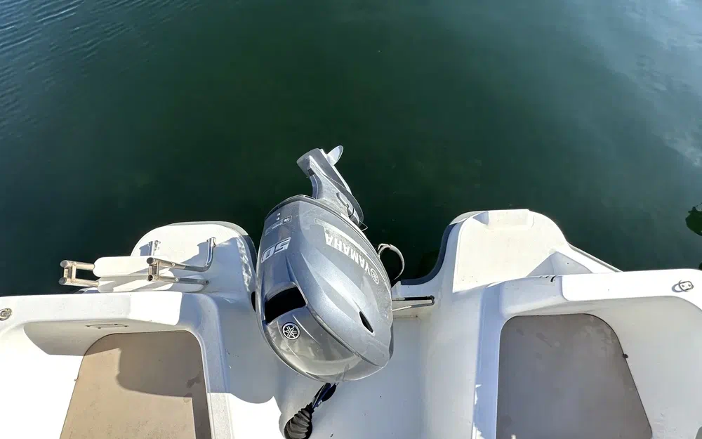 slider 18 Beneteau Antares 600