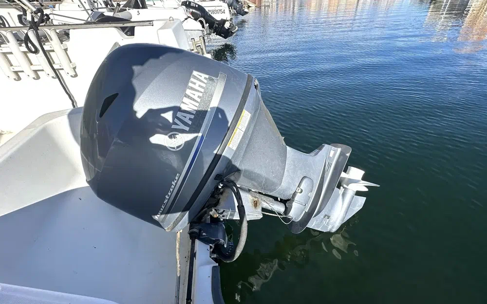 slider 19 Beneteau Antares 600