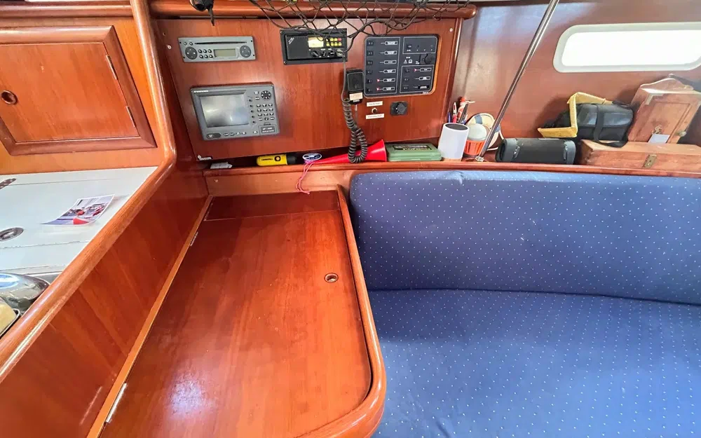 slider 19 Beneteau Oceanis 331 Clipper