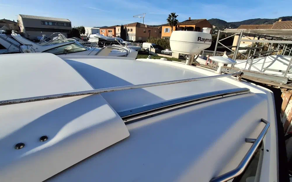 slider 15 Jeanneau Prestige 34Hard Top