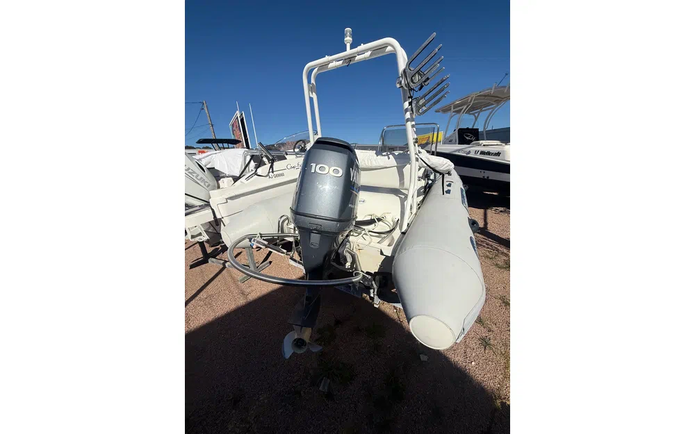 slider 4 Capelli Tempest 500