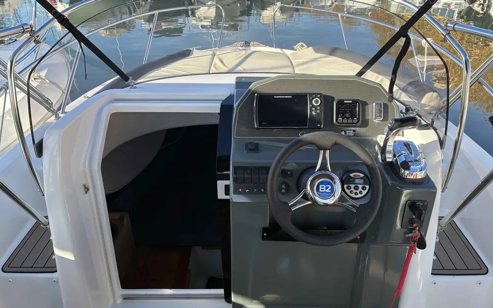 slider 13 B2 Marine Cap Ferret 702