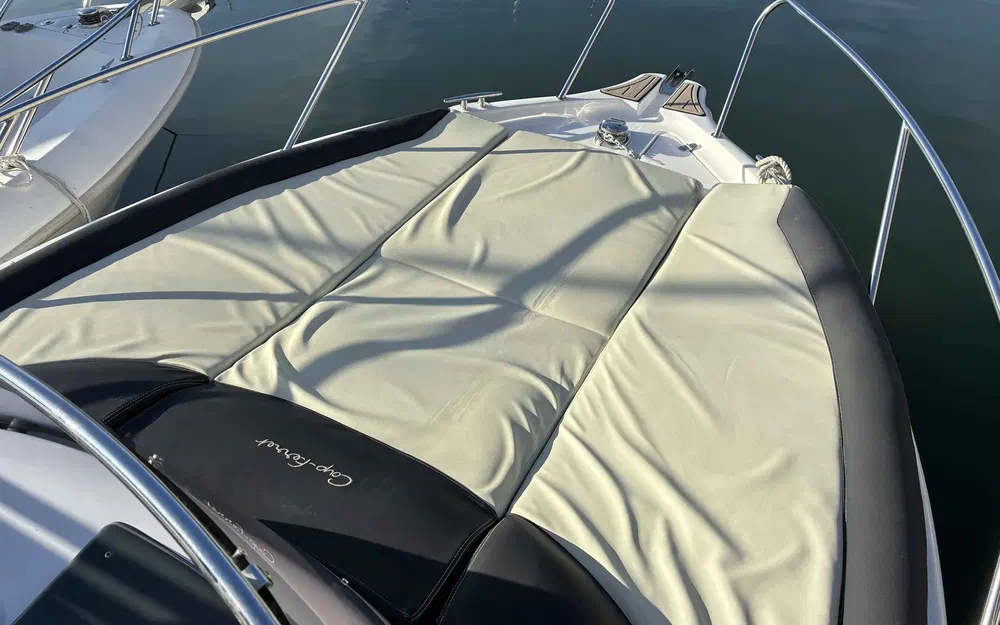 slider 17 B2 Marine Cap Ferret 702