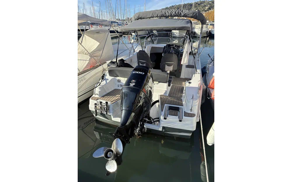 slider 2 B2 Marine Cap Ferret 702