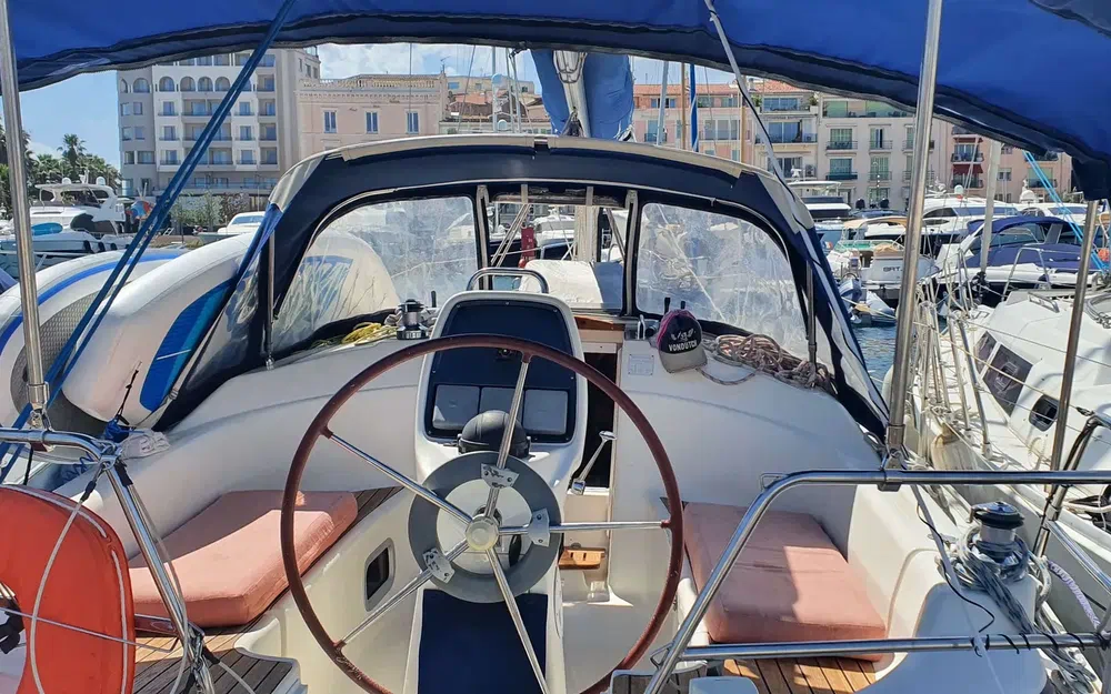 slider 1 Bavaria  30 Cruiser