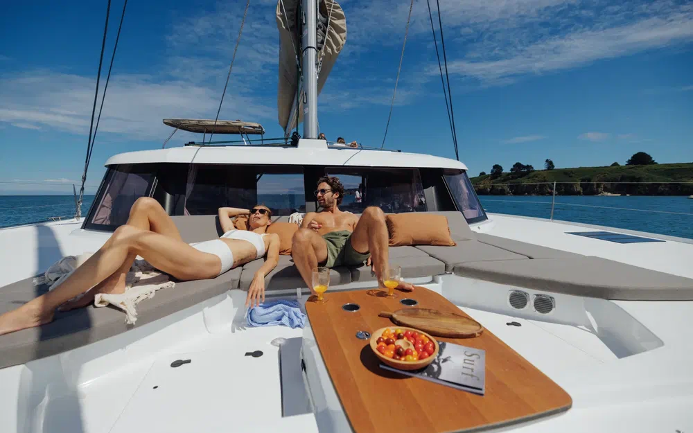 slider 7 Fountaine Pajot FP 48