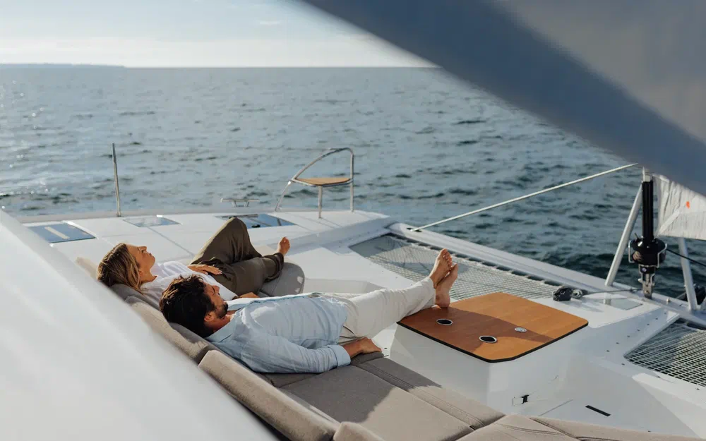 slider 8 Fountaine Pajot FP 48